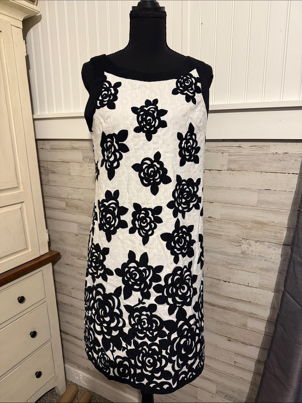 Black and White Floral Shift Dress - Women's Sleeveless Dress